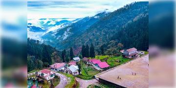 Read more about - Offbeat Places Near Darjeeling | মেঘের মাঝে ছোট্ট সুন্দর গ্রাম  'রামধুরা! হাত বাড়ালেই কাঞ্চনজঙ্ঘা!