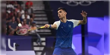 Read more about - Paris Olympic 2024 | ছিটকে গেলেন সাত্ত্বিকসাইরাজ-চিরাগ! আউট জারিনও! কোয়ার্টার ফাইনালে উঠে দেশকে আশা দিলেন লক্ষ্য