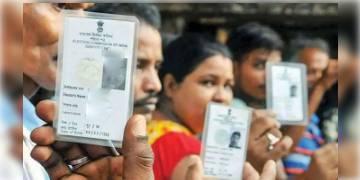 Read more about - হার্ড কপির প্রয়োজন নেই, কর্তৃপক্ষ অনুমোদনে নতুন আবেদনকারীরা ডিজিটাল ফর্ম্যাটেও ই-ভোটার কার্ড পাবেন