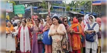 Read more about - Teacher Protest | ফের চাকরিহারাদের বিক্ষোভে উত্তাল কলকাতা! ধুন্ধুমার পরিস্থিতি হাজরা মোড়ে!