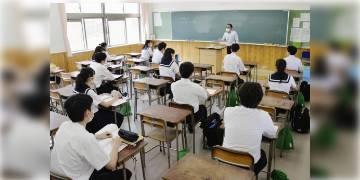 Read more about - অনলাইনের মাধ্যমে রাজ্যের স্কুলে চলছে পার্ট টাইম শিক্ষক নিয়োগ,  ৮ নভেম্বর পর্যন্ত আবেদন করা যাবে