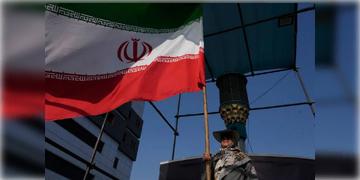 Read more about - Iran | তেহরানকে টার্গেট করে আমেরিকার নতুন নিষেধাজ্ঞা  বিশ্বের সব স্বাধীন দেশের সার্বভৌমত্বের জন্য হুমকি, সতর্ক করলো ইরান!