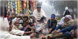 Read more about - Weather Update | দ্রুত নামছে তাপমাত্রার পারদ, একনজরে কলকাতার আজকের আবহাওয়া আপডেট