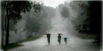 Read more about - Weather | বৃষ্টির পরিমাণ কমবে দক্ষিণবঙ্গে! কমলা সতর্কতা উত্তরবঙ্গের অধিকাংশে! বদ্রীনাথ যাত্রার রাস্তায় ধস!