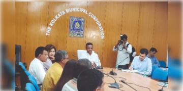 Read more about - KMRCL | ২০২৬ সালের পুজোর আগেই বাড়িতে ফিরবে বউবাজারের গৃহহীনরা! জানালেন ফিরহাদ হাকিম