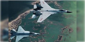 Read more about - India-China | লাদাখ-অরুণাচল সীমান্তে J-20 ‘মাইটি ড্রাগন’ যুদ্ধবিমান মোতায়েন চিনের, বাড়ছে উদ্বেগ