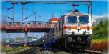 Read more about - বড় সিদ্ধান্ত রেলের, পুরী পর্যন্ত ছুটবে আরও দুটি ট্রেন!