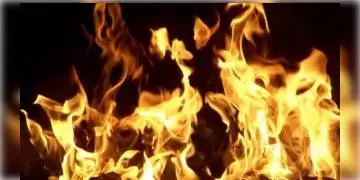 Read more about - অগ্নিকাণ্ড বউবাজার থানার কাছে বহুতলে, আতঙ্কে এলাকার বাসিন্দারা            