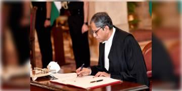 Read more about - প্রধান বিচারপতি SA Bobde-র কার্যকাল শেষ হওয়ার আগেই নয়া প্রধান বিচারপতি হিসাবে শপথ নিলেন এন ভি রামানা