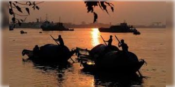 Read more about - Weather Update | শীতেও তাপমাত্রার পারদ উর্দ্ধমুখী, একনজরে কলকাতার আজকের আবহাওয়া আপডেট