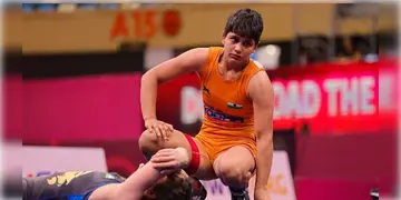 Read more about - Paris Olympic 2024 | ৫০ এর পর ধাক্কা ৫৩ কেজির কুস্তিতেও! তুরস্কের কাছে পরাজিত হয়ে কেঁদে ফেললেন অন্তিম পাঙ্ঘাল