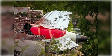 Read more about - Ahmedabad Plane Crash | জ্বালানি সুইচ বন্ধ হলো কিভাবে? বিমানের লেজই কি 'কালপ্রিট'? নতুন করে শুরু তদন্ত