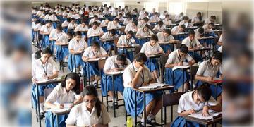 Read more about - Higher Secondary | সামনেই ভোট, এগোনো হচ্ছে উচ্চ মাধ্যমিকের দ্বিতীয় সেমেস্টারের পরীক্ষা!