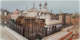 Read more about - Gyanvapi Masjid | জ্ঞানবাপীতে এএসআই সমীক্ষাতে 'হ্যাঁ' এলাহাবাদ হাইকোর্টের! তবে করা যাবে না খনন!