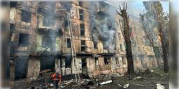 Read more about - Ukraine-Russia | শান্তিচুক্তিতে 'না' জ়েলেনস্কির, শনিতে ইউক্রেনে লাগাতার মিসাইল হামলা রাশিয়ার