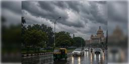 Read more about - Weather Update | বিক্ষিপ্ত বৃষ্টি শহর কলকাতায়, একনজরে আজকের আবহাওয়া আপডেট