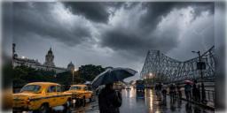 Read more about - Weather Update | কলকাতায় ফের বৃষ্টির দাপট, দুপুরের পর বাড়বে ঝড়বৃষ্টি, একনজরে আজকের আবহাওয়া