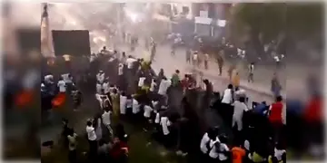 Read more about - Guinea | গিনিতে ফুটবল ম্যাচে রেফারির সিদ্ধান্ত ঘিরে অশান্তি! মৃত্যু অন্তত ১০০ দর্শকের