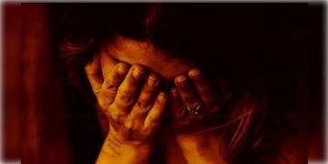 Read more about - Bhangar | ভাঙড়ে বধূর গোপন ভিডিয়ো তুলে ব্ল্যাকমেল ও ধর্ষণের অভিযোগ প্রতিবেশী যুবকের বিরুদ্ধে