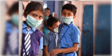 Read more about - দিল্লিতে ফের কোভিডের হানা, আক্রান্ত হচ্ছে স্কুল পড়ুয়ারা, জানুন কীভাবে সুরক্ষিত রাখবেন নিজের সন্তানকে