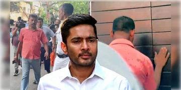 Read more about - Abhishek Banerjee | শনির ভোরে অভিষেক বন্দ্যোপাধ্যায়ের বাড়ি পৌঁছল শালবনি থানার পুলিশ! চললো খানা তল্লাশি