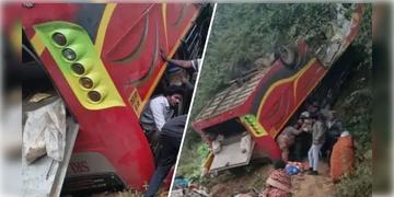 Read more about - Andhra Pradesh | কাকভোরে খাদে পড়লো পুণ্যার্থীদের বাস, অন্ধ্রপ্রদেশে মৃত্যু ৯ তীর্থযাত্রীর!