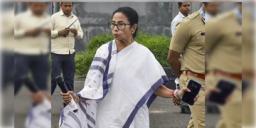 Read more about - Mamata Banerjee | হাদি হত্যার মন্তব্যের পর ‘১ সেকেন্ড’ মন্তব্য, মমতার বিরুদ্ধে পুলিশে দায়ের অভিযোগ!