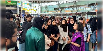 Read more about - Operation Sindhu | ইরানের পর এবার ইজ়রায়েল থেকেও ভারতীয় নাগরিকদের দেশে ফিরিয়ে আনার প্রক্রিয়া শুরু!