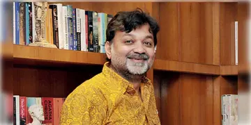 Read more about - Srijit Mukherjee | আচমকা অসুস্থ সৃজিত মুখোপাধ্যায়! শ্বাসকষ্টজনিত কারণে গভীর রাতেই ভর্তি হাসপাতালে!