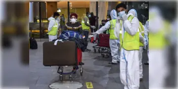 Read more about - বিদেশ থেকে দেশে ফিরলে আর 'গৃহবন্দী' নয় নিয়ম শিথিল কেন্দ্র প্রশাসনের ।