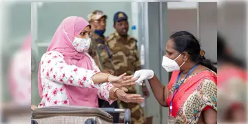 Read more about - Guillain Barre Syndrome | পুনেতে বিরল স্নায়ুরোগে আক্রান্ত ৫৯, ভেন্টিলেশনে ১২! ম্যাঙ্গালোরে মাথাচাড়া দিচ্ছে ‘মাঙ্কিপক্স’