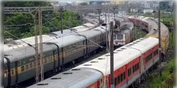 Read more about - North Bengal | সামনেই পুজো, শনিবার থেকে বাতিল উত্তরবঙ্গের ১১৩টি ট্রেন, সমস্যায় যাত্রীরা