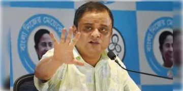 Read more about - 'আন্দোলনকারীদের দাবি আইনসম্মত নয়', স্বচ্ছ নিয়োগ প্রসঙ্গে জানালেন ব্রাত্য বসু