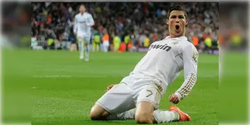 Read more about - Cristiano Ronaldo | টানা ২৪ বছর গোল! পেনাল্টি থেকে গোল করে নতুন বছরে রেকর্ড গড়লেন ক্রিস্তিয়ানো রোনাল্ডো