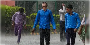 Read more about - West Bengal Weather | 'চাতক' অপেক্ষা শেষ! প্রাক বর্ষার বৃষ্টি শুরু কলকাতা-সহ দক্ষিণবঙ্গের একাধিক জেলায়! জানুন কবে কোথায় পড়বে ঝমঝমিয়ে বৃষ্টি!