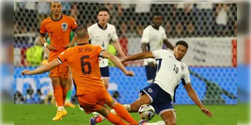 Read more about - UEFA EURO Cup 2024 | নেদারল্যান্ডসকে ২-১ গোলে হারিয়ে ফাইনালে উঠলো ইংল্যান্ড! ফাইনাল খেলবে স্পেনের বিরুদ্ধে!