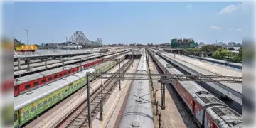Read more about - ব্যান্ডেলের ধাক্কায় ৮২ এক্সপ্রেস ট্রেন বাতিল থাকবে, দেখে নিন পুরো তালিকা ও দিন