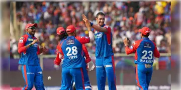 Read more about - DCvsSRH | দিল্লি ঝড়ে উড়ে গেল সানরাইজার্স হায়দ্রাবাদ, ৭ উইকেটে জিতলো ক্যাপিটালস