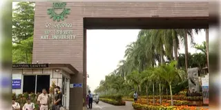 Read more about - KIIT Student Death | ফের KIIT-তে নেপালি ছাত্রীর মৃত্যু! খুন না আত্মহত্যা? ঘনাচ্ছে রহস্য