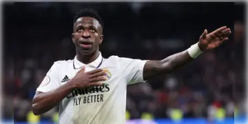 Read more about - Vinicius JR. | বর্ণবিদ্বেষের বিরুদ্ধে লড়াই করে সম্মান! ভিনিসিয়াসের নামে আইন রাখলো রিও ডি জেনেইরো!