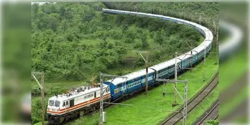 Read more about - North-East Railways । বিশ্বের মধ্যে বৃহত্তম ‘গ্রিন রেলওয়ে’তে পরিণত হওয়ার পরিকল্পনা উত্তর পূর্ব সীমান্ত রেলওয়ের!