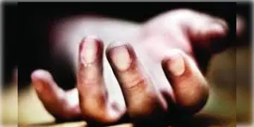 Read more about - Kolkata Police officer body found | খাস কলকাতায় উদ্ধার বিচারকের দেহরক্ষীর মৃতদেহ, খুন না আত্মহত্যা? ঘনাচ্ছে সন্দেহ