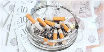 Read more about - ধূমপান করে সময় নষ্ট করায় সরকারি কর্মচারীকে প্রায় ১৩ লাখ টাকা জরিমানা!