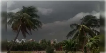 Read more about - দাবদাহের হাত থেকে খানিক স্বস্তি! আজই বঙ্গে ধেয়ে আসতে পারে কালবৈশাখীর, রয়েছে বৃষ্টির সম্ভবনাও