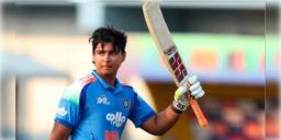 Read more about - India vs Zimbabwe | বৈভবের অনবদ্য ইনিংস, জিম্বাবোয়েকে হোয়াইটওয়াশ শ্রেয়সের টিম ইন্ডিয়ার