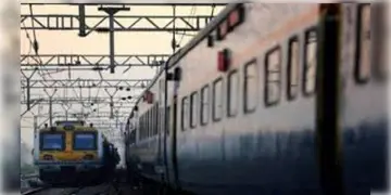 Read more about - Indian Railways | ট্রেনের ওপর নজরদারি, ট্রেন চলাচলের সময় জানতে ‘ডেটা লগার’  বসাচ্ছে ভারতীয় রেল