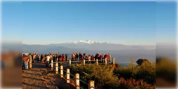 Read more about - Tiger Hill | দার্জিলিংয়ে ‘প্যানোরামিক সানরাইজ ভিউ’! টাইগার হিল থেকে ২৭০ ডিগ্রিতে দেখা যাবে সূর্যোদয়, সঙ্গে থাকবে ক্যাফেটেরিয়া, রেস্তোরাঁও