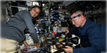 Read more about - Sunita Williams | কয়েকদিনের মধ্যেই ফুরিয়ে যাবে স্টারলাইনার ক্যাপস্যুলের ব্যাটারি! সুনীতাদের পৃথিবীতে ফেরা নিয়ে বাড়ছে উদ্বেগ