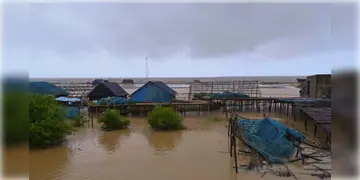 Read more about - Cyclone Dana Effects | কতটা 'তান্ডব' দেখালো 'দানা'? ওড়িশা ও পশ্চিমবঙ্গে ক্ষয়ক্ষতির পরিমাণ কত?