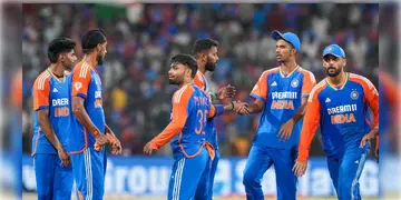 Read more about - India vs Bangladesh | টি টোয়েন্টি টুর্নামেন্টে বাংলাদেশকে হারিয়ে দিলো টিম ইন্ডিয়া, সবচেয়ে বেশি বল হাতে রেখে কোনও ম্যাচ জিতল ভারত